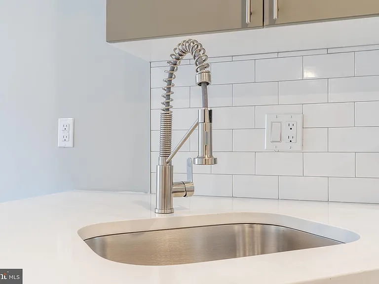 2500 N Mascher St #2 — Photo 5
