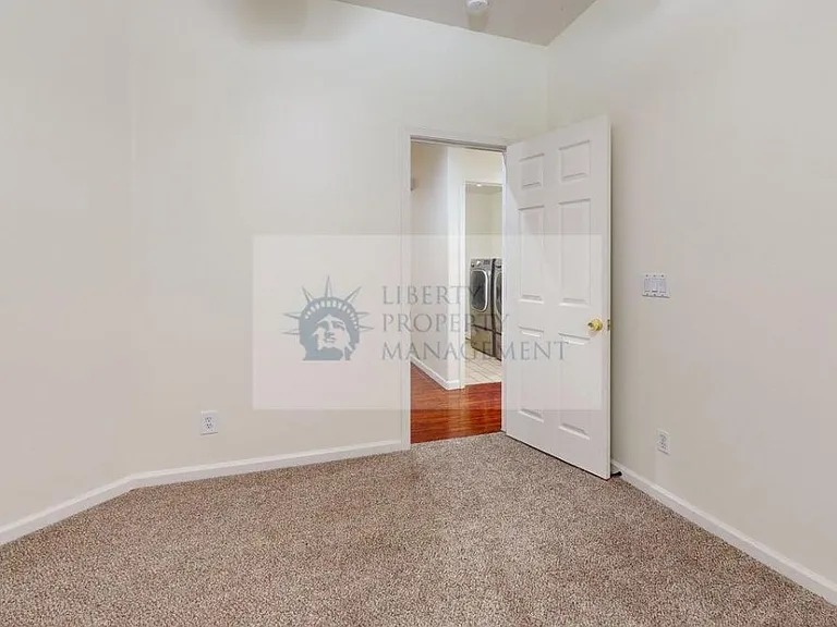 3404 Lovotti Ct — Photo 25