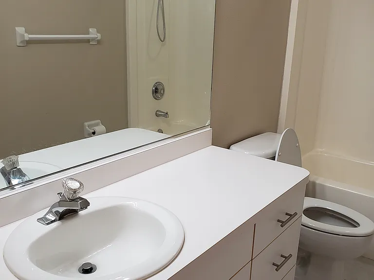 1608 Fairway Trce — Photo 10
