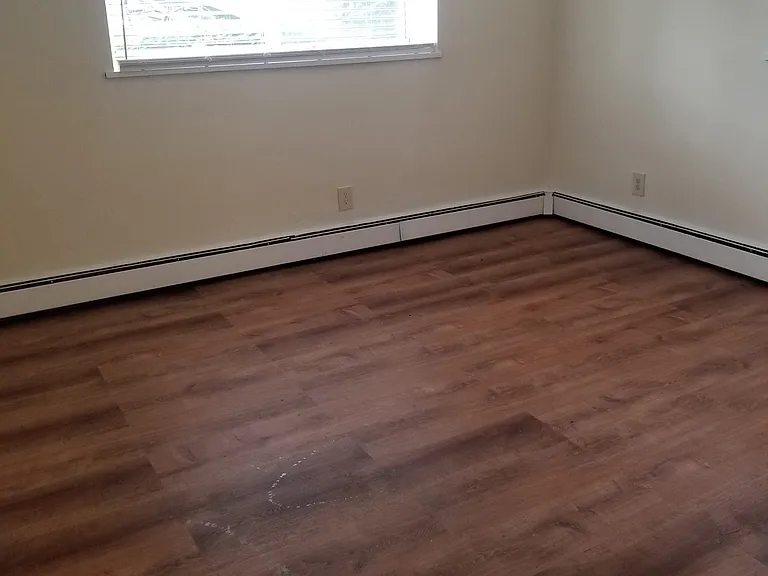1033 Massachusetts Ave — Photo 9
