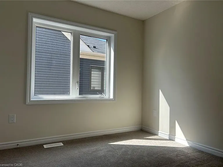151 Eva Dr — Photo 18