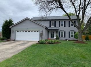 1390 Langford Ct, Wheaton, IL 60189