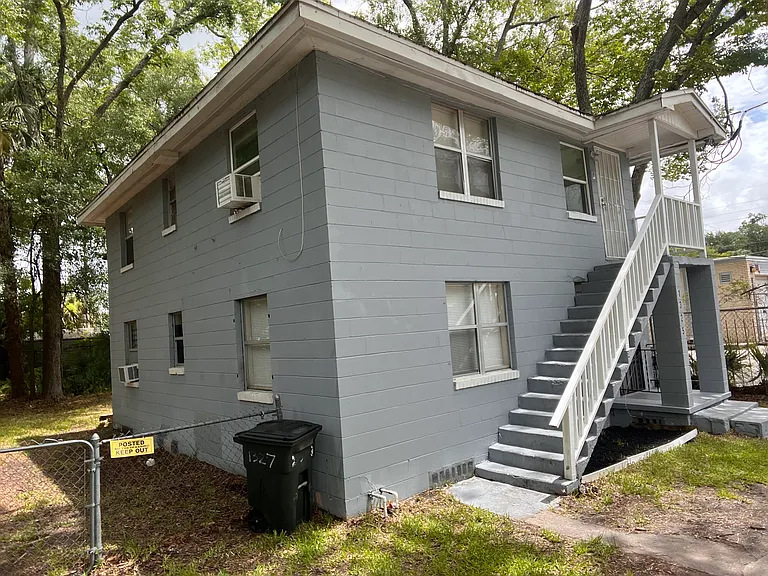 1325 W 25th St #B — Photo 3