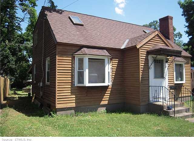 2nd image of 27 Marshall Rd