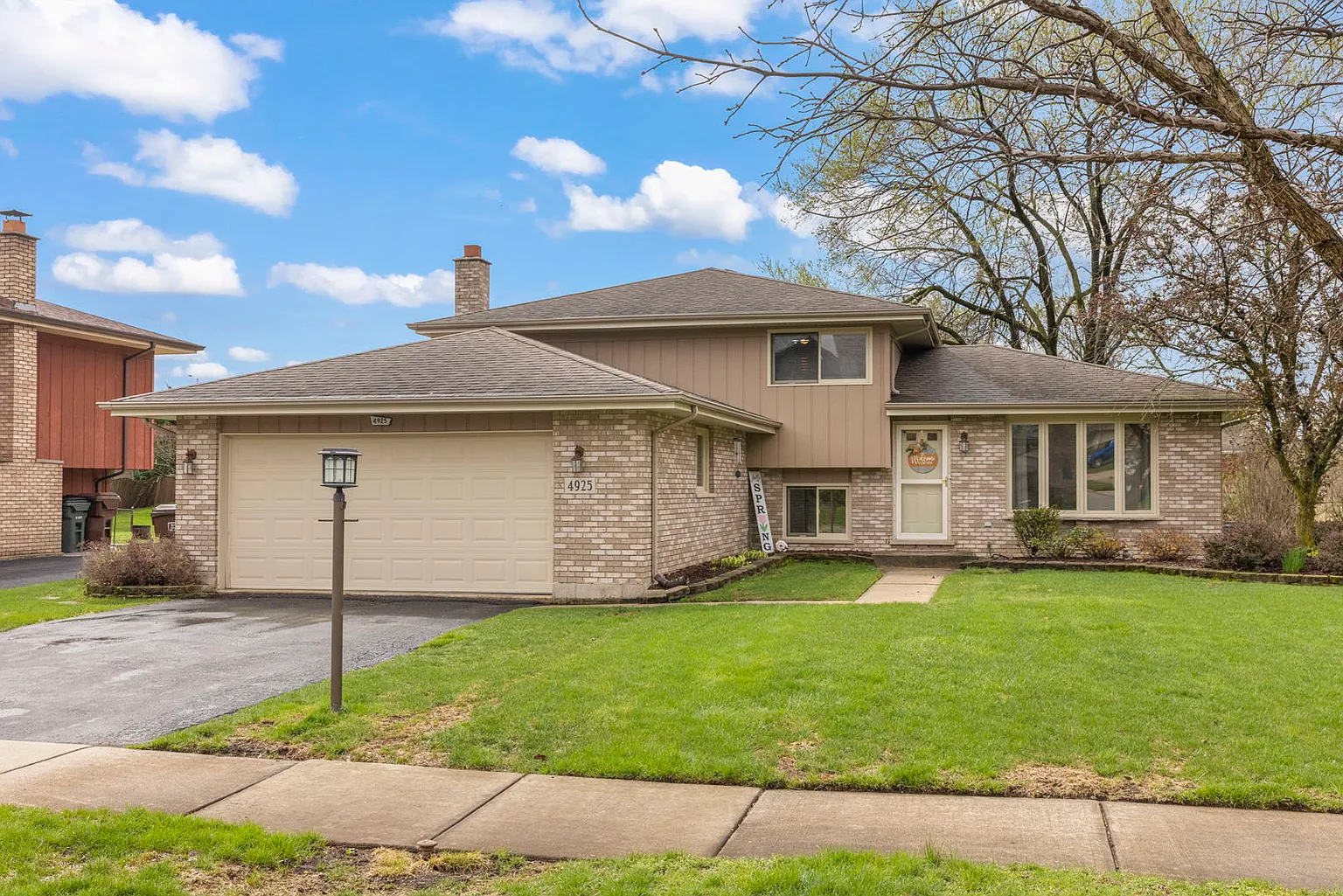 4925 Sycamore Ln photo 1