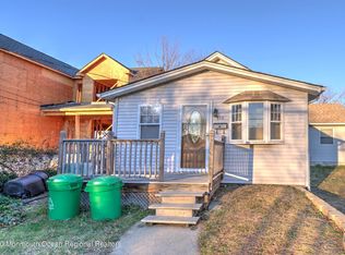 376 Sweetbriar St, Keyport, NJ 07735