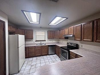 2nd image of 1020 Madeline St #1