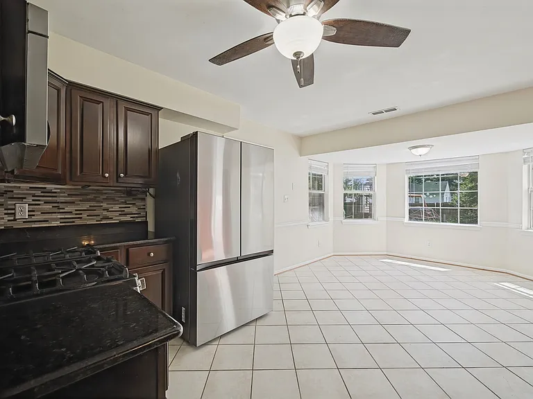 3117 White Tail Ct — Photo 10