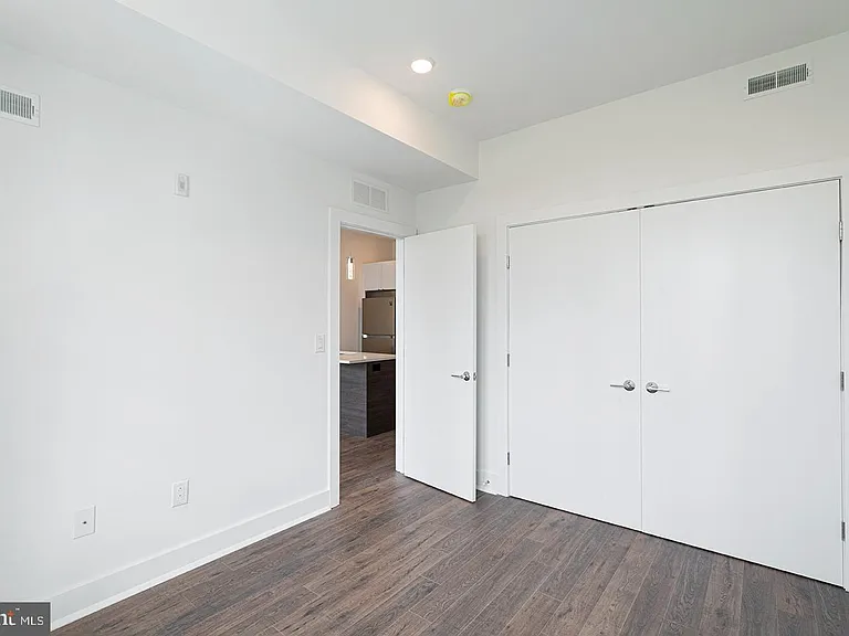 2623 Christian St #201 — Photo 5