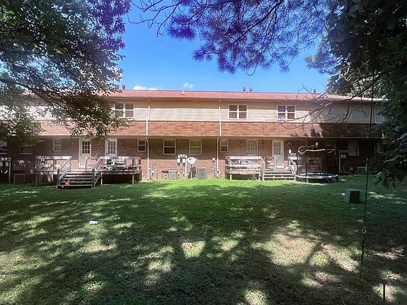 2nd image of 109 Lakeview Dr