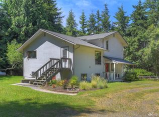 590 E Middlepoint Rd, Port Townsend, WA 98368