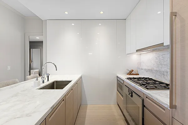 Rented by Nest Seekers International | media 18