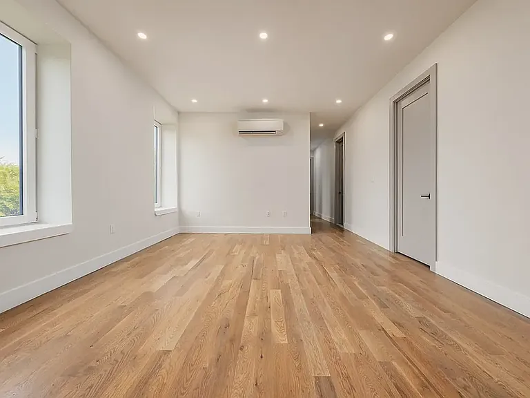 80 Monroe St #6 — Photo 12
