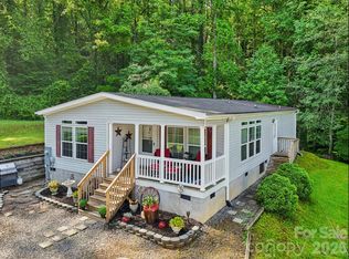 6 Hall Family Dr, Black Mountain, NC 28711