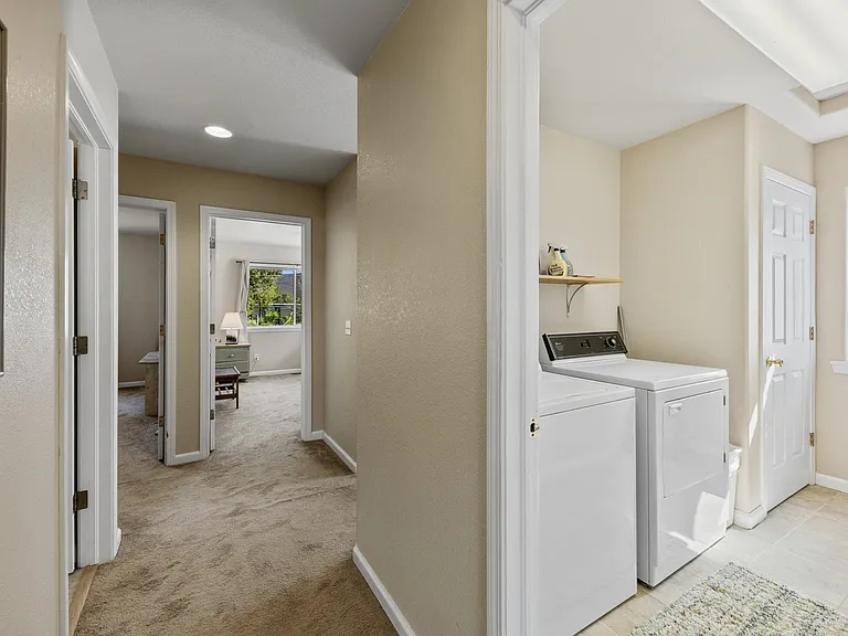 951 Euclid Ave #1 — Photo 27