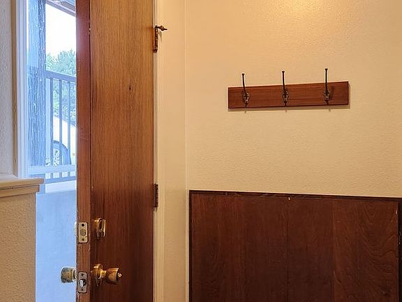5th image of 2322 Dearborn Ave APT 1