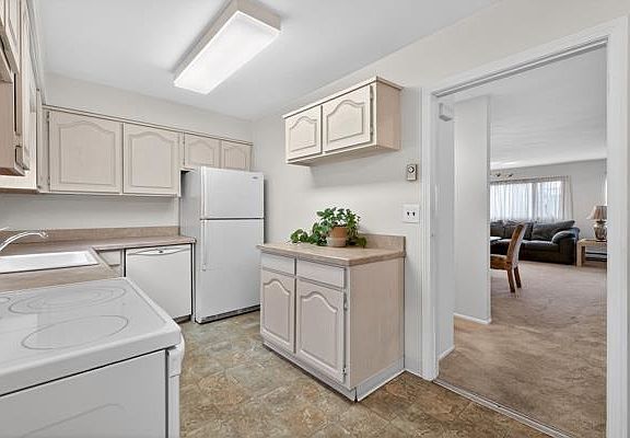 4th image of 195 Avenue A