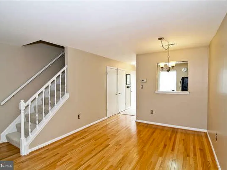 2852 Lester Lee Ct — Photo 4