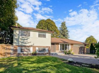 15 Jasmine Cres, Whitchurch Stouffville, ON L4A 3H4