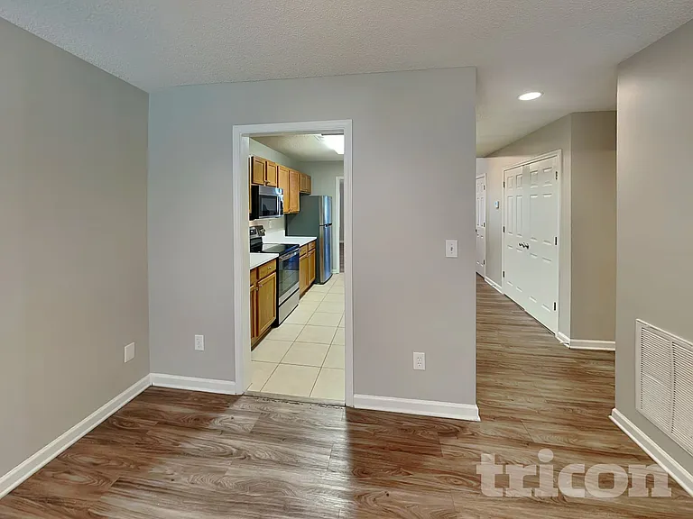 11011 Pointer Ridge Dr — Photo 4