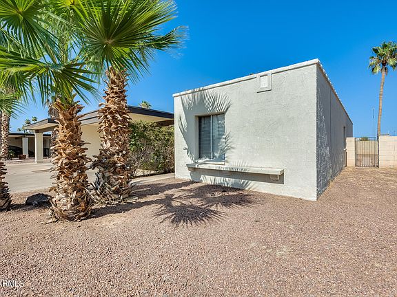 5th image of 2749 S ALDER Drive