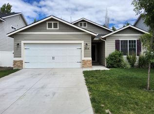 1014 S Red Sand Ave, Kuna, ID 83634