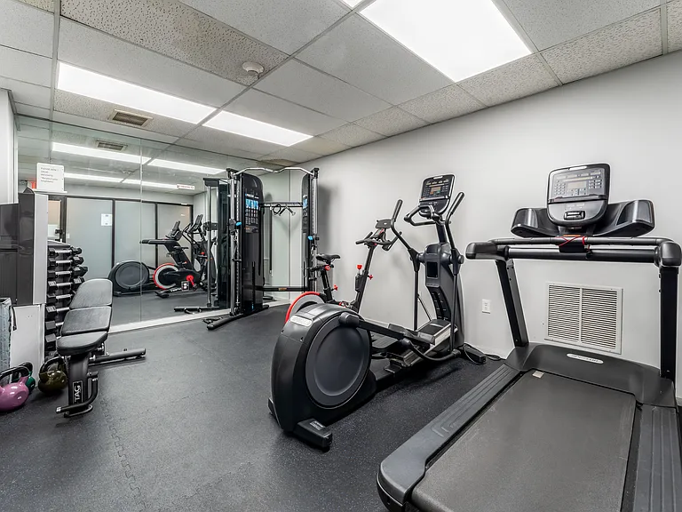 44 Sherman Ave #4B — Photo 26