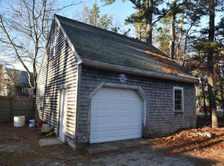 58 Agawam Lake Shore Dr, Wareham, MA 02571