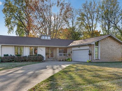 198 Morgan Hill Dr, Lake Orion, MI, 48360