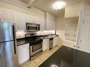 200 W 96th St APT 2E, New York, NY 10025