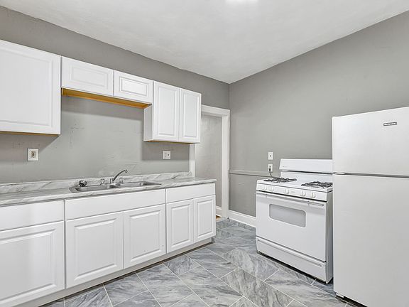 4th image of 11100 Detroit Ave #Dm208