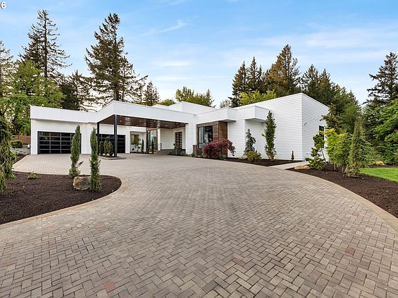 5th image of 11555 SE Hilltop Ct