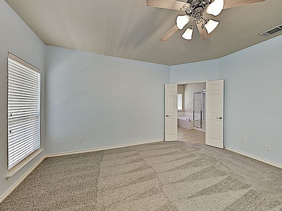 5th image of 1009 Appalachian Ln