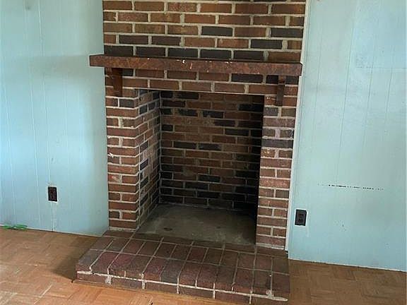 2nd image of 1808 E Broad St