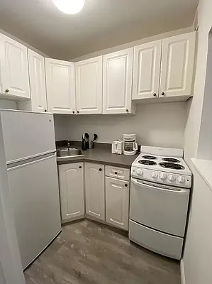 Rented by Avenues Real Estate | media 12