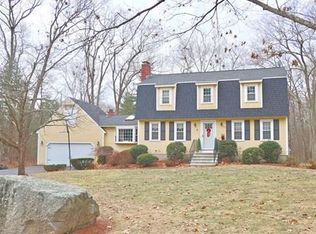 5 Colonial Dr, Westford, MA 01886
