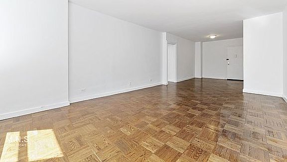 2nd image of 155 E 55th St APT 9F