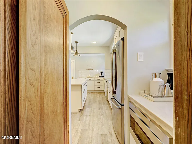 570 N Edgemere Dr #A — Photo 17