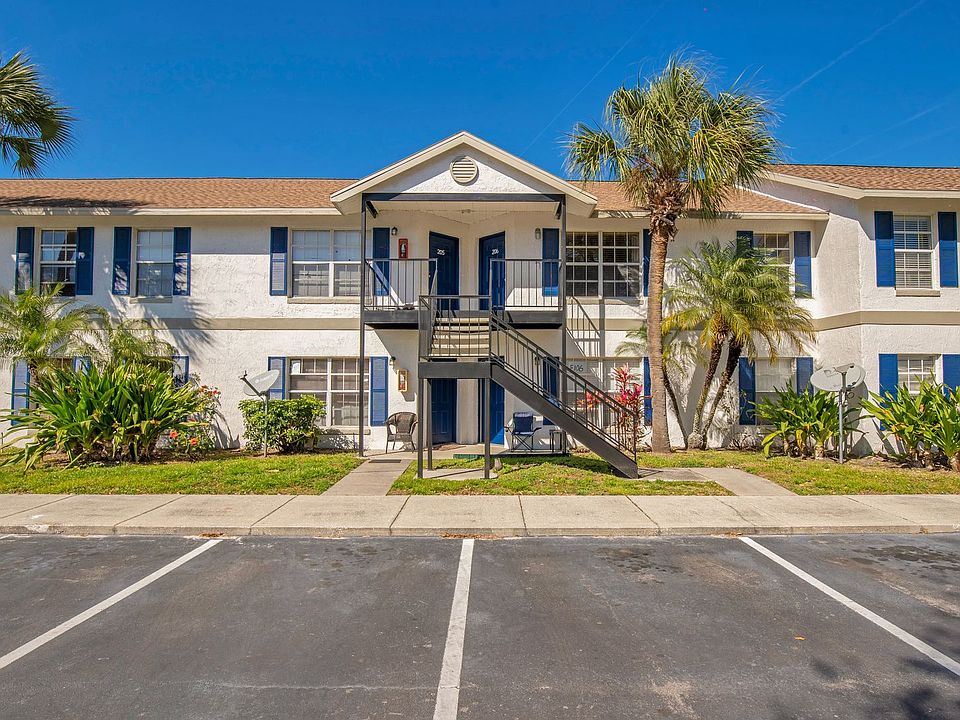 1st image of 3651 N Goldenrod Rd APT C201