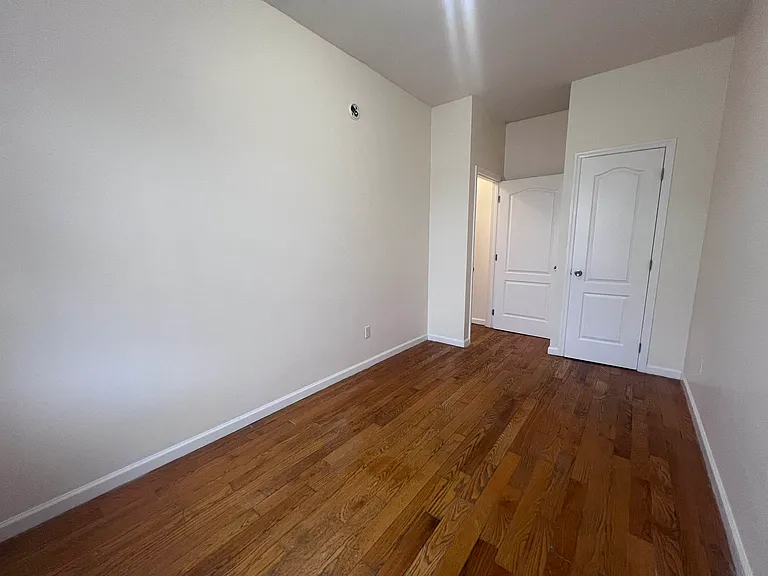 72 Buffalo Ave #3A — Photo 13