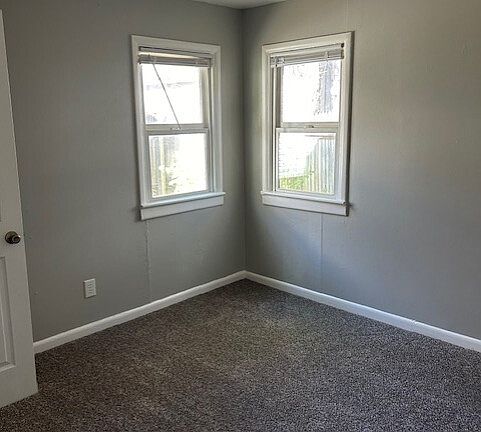 5th image of 939 N 22nd St #11285889