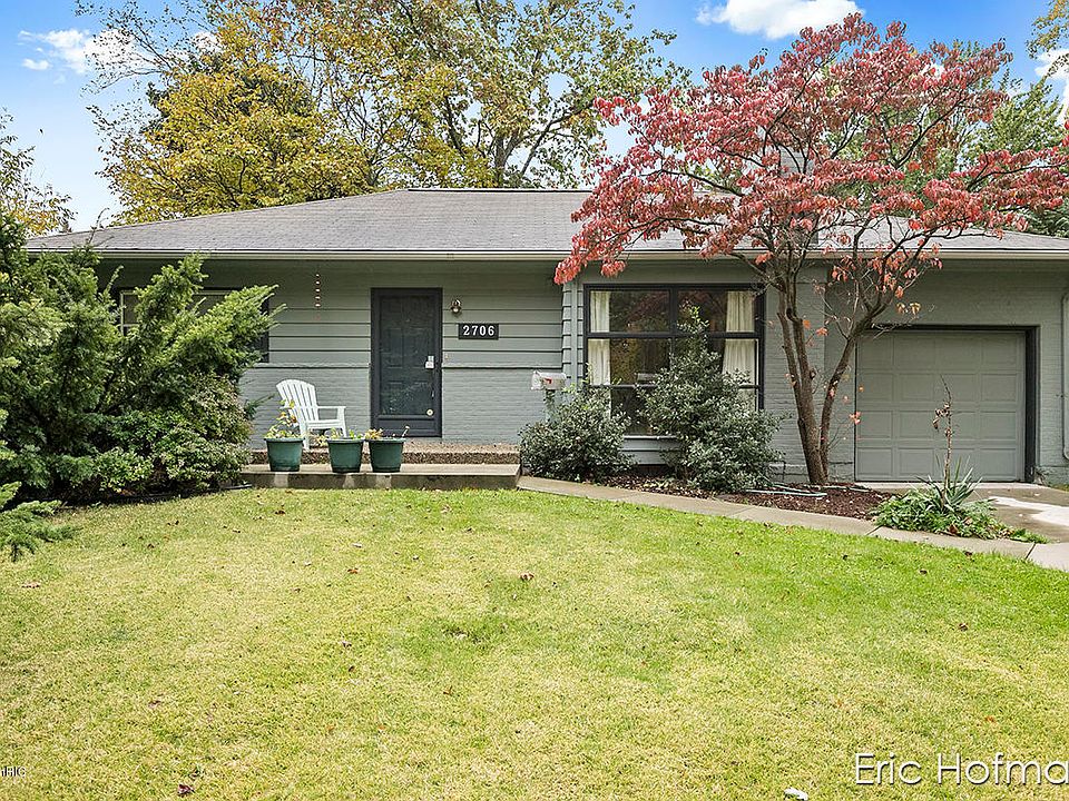 1st image of 2706 Albert Dr SE