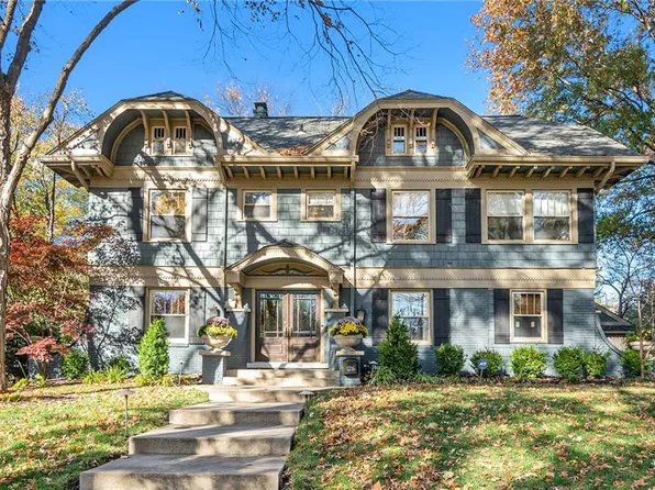 1216 Huntington Rd, Kansas City, MO 64113