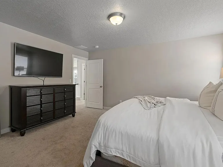 1596 N Cordoba Dr — Photo 14