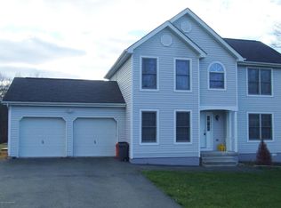 1143 Century Dr, East Stroudsburg, PA
