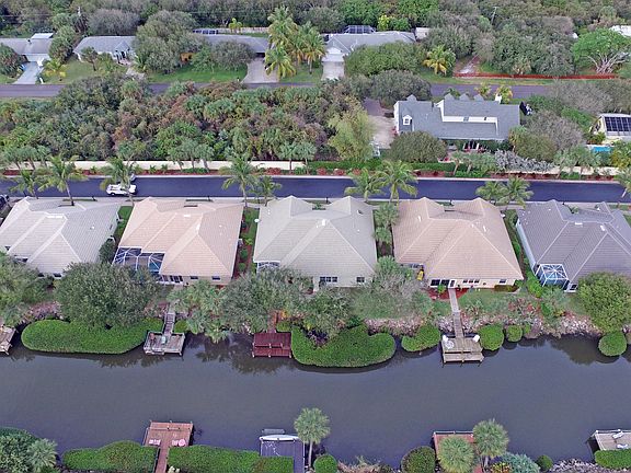 3rd image of 381 Pentland Drive
