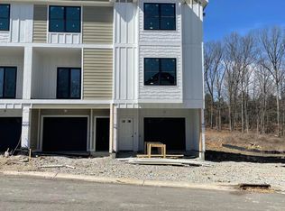 7308 Park Vue Dr, Crestwood, KY 40014