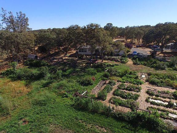 3rd image of 7809 Buckboard Ln