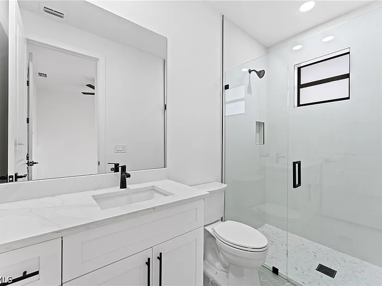 1024 Chauncey Ave — Photo 21