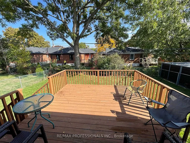 69 Paulart Dr #MAIN — Photo 14